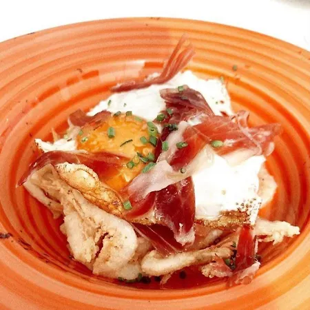 Al4-2107 - - Alcazaba Lagoon *