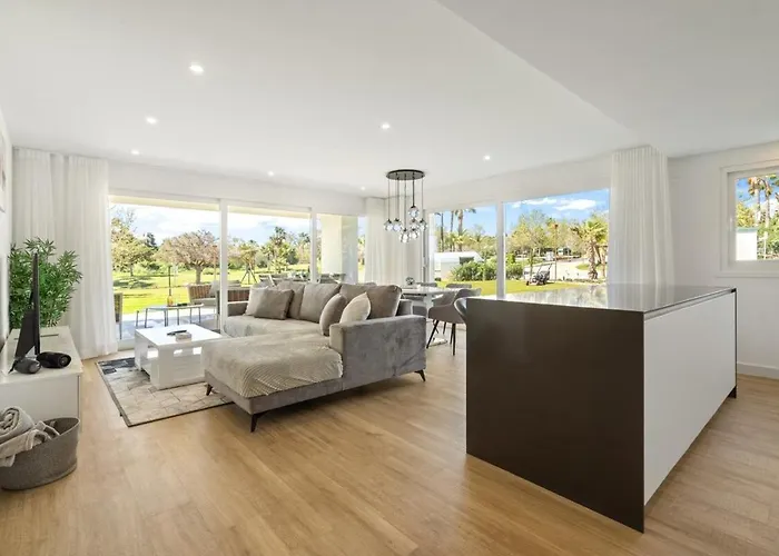 Al4-2107 - - Alcazaba Lagoon * Estepona